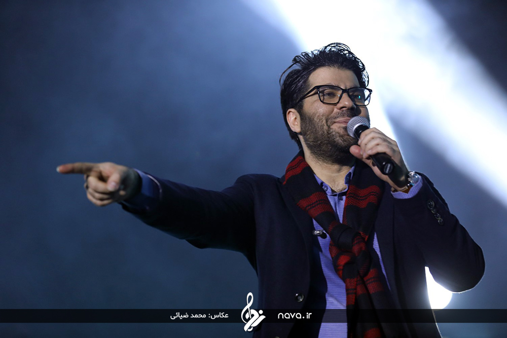 Hamed Homayoun - Esfehan Concert - 19 Bahman 95 32